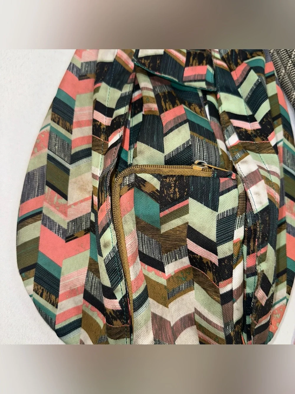 Kavu Rope Sling Bag Coastal Blocks Colorful Geometric Pattern Crossbody